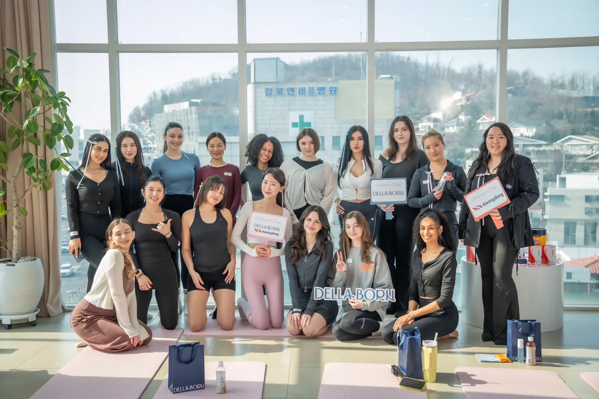 Group portrait after the Seoul Lady yoga and wellness gathering
